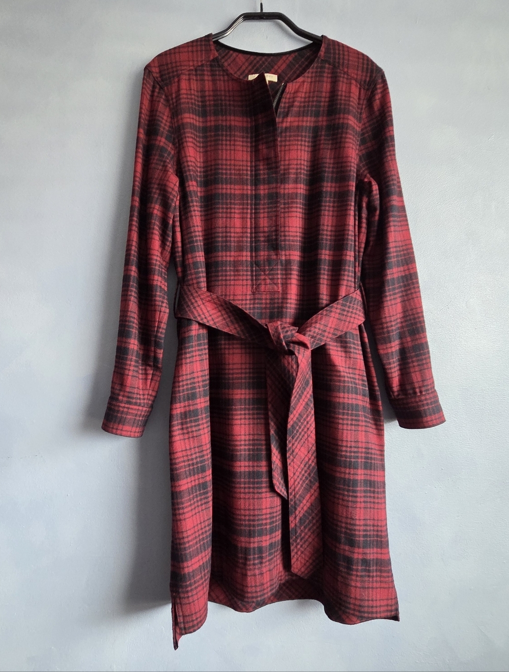 BURBERRY BRIT RED, BLACK CHECKERED LONGSLEEVE ZIPPER FRONT WOOL DRESS SIZE US 6